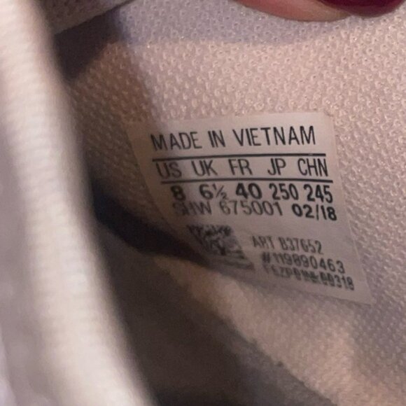 Adidas NMD R1 Boost Grey Silver Womens Running Shoes - Picture 2 of 8